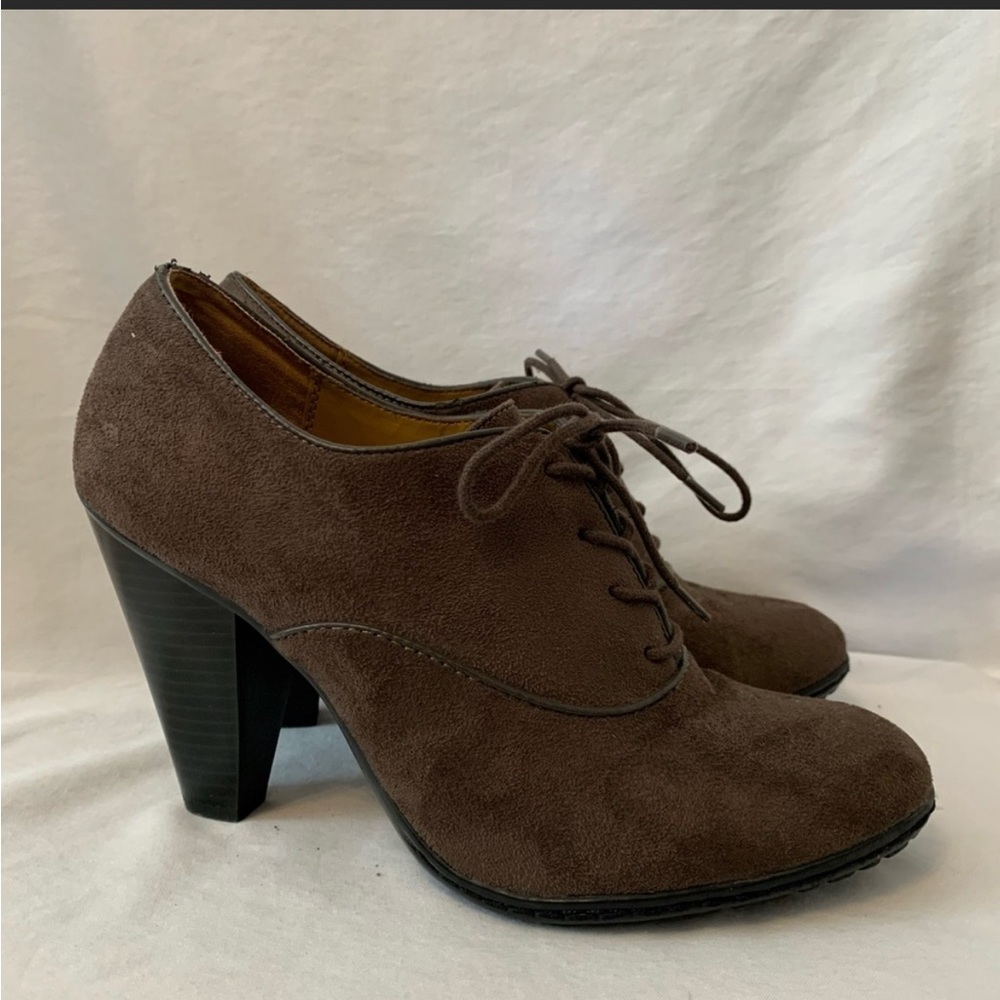 Sole Sensibility Women’s Brown Lace Up Heeled Bootie